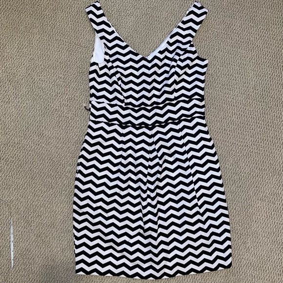 HP ❤️ White House Black Market Dress - Picture 3 of 7